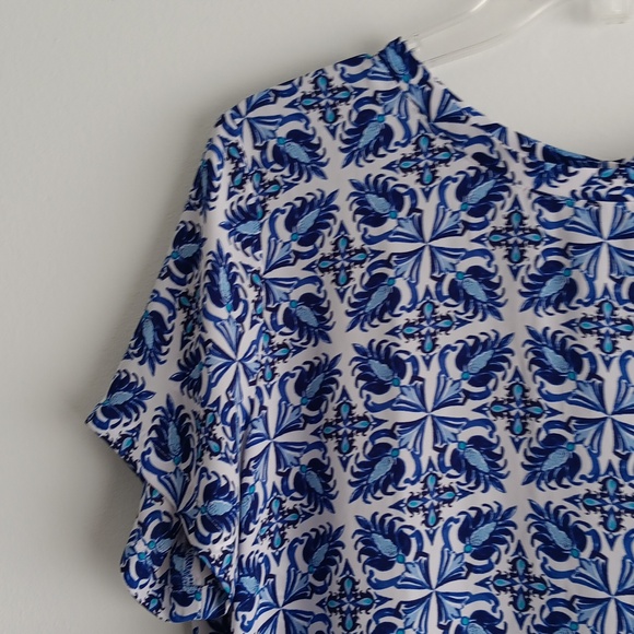 Loft Floral Print Pleated Back Blouse #377 - Picture 3 of 8